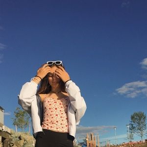 Meet your Posher, Jaya